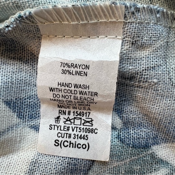 Vine & Love Brand—Blue & Gold Leaf Print Top with Spaghetti Straps/Knotted Front - Picture 5 of 6